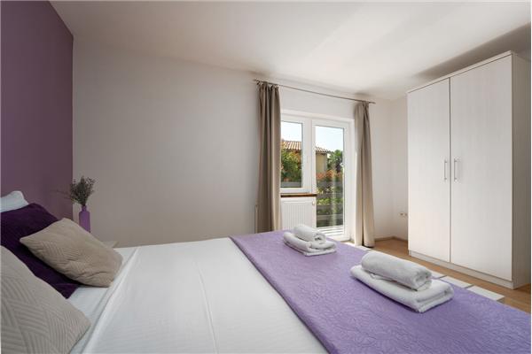 House K1, for 12 persons