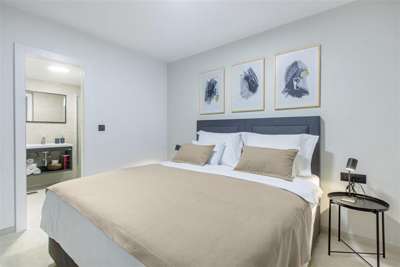 House K1, for 8 persons