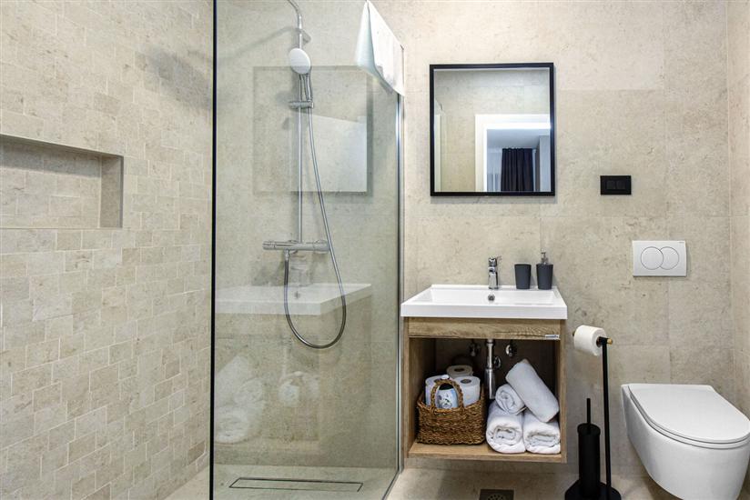 House K1, for 8 persons