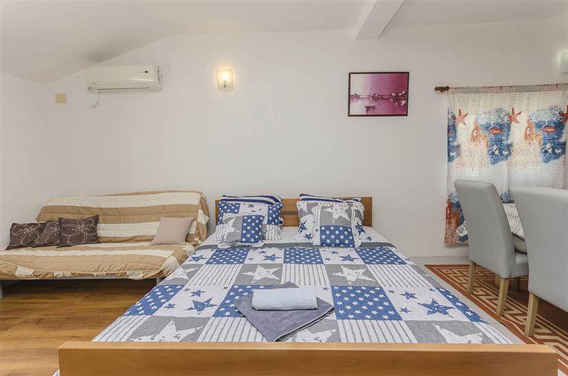 Apartment A5, for 3 persons