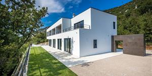 House - Bakarac