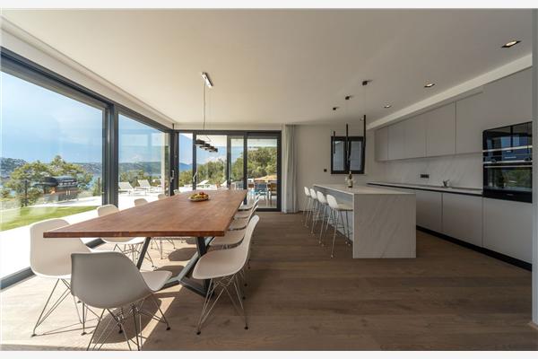 House K1, for 12 persons