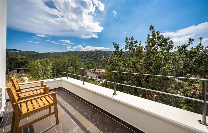 House K1, for 12 persons