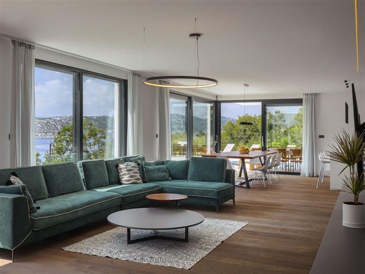 House K1, for 12 persons