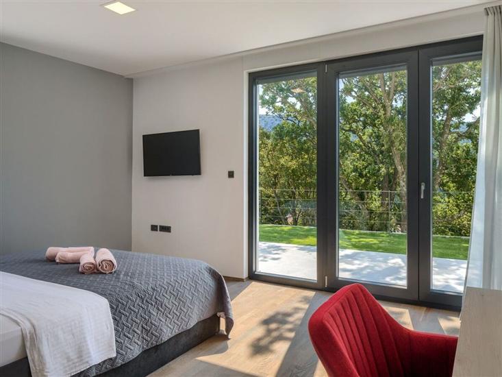 House K1, for 12 persons