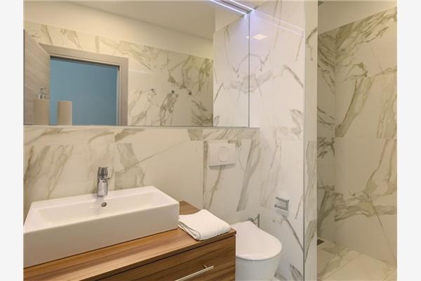 House K1, for 12 persons