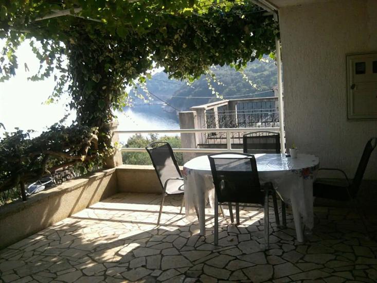 Apartment A3, for 5 persons