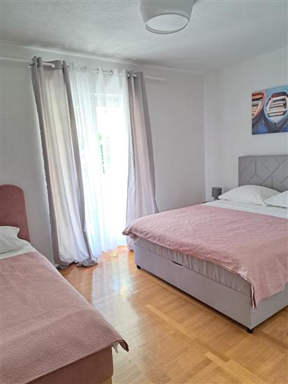 Apartment A2, for 3 persons