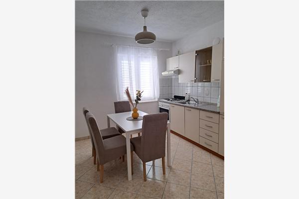 Apartment A2, for 3 persons