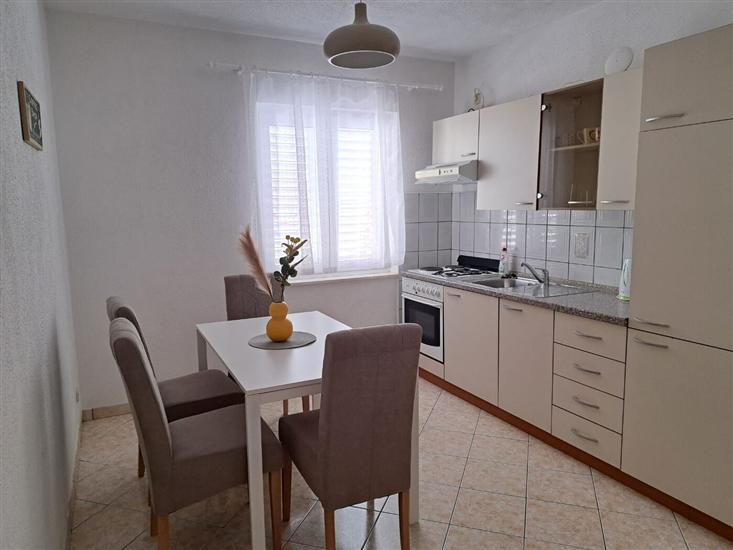 Apartment A2, for 3 persons