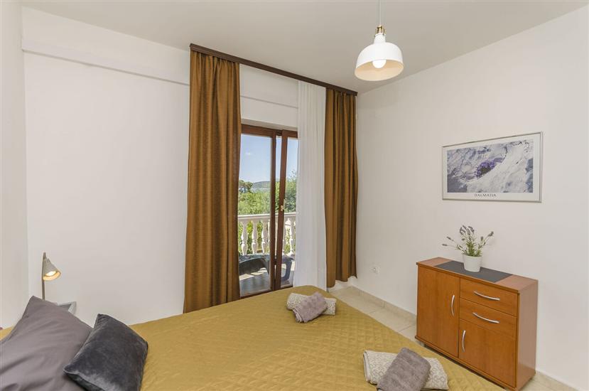 Apartment A2, for 3 persons