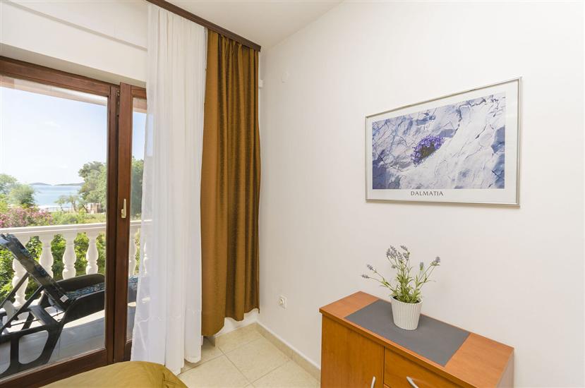 Apartment A2, for 3 persons