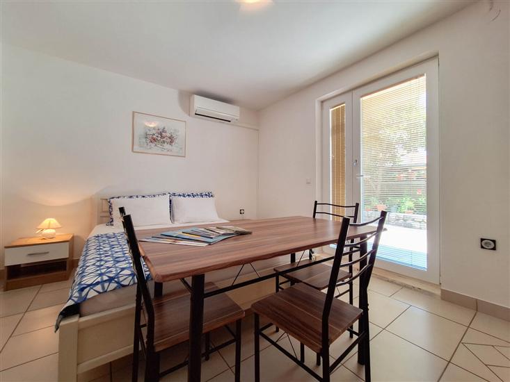 Apartment A1, for 2 persons