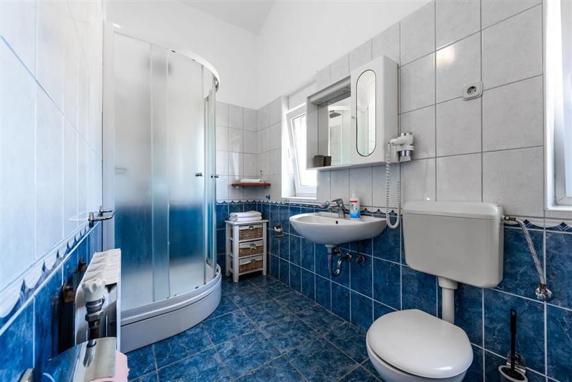 House K1, for 14 persons