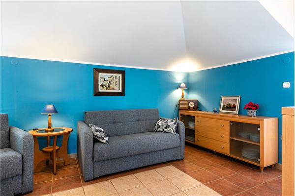 House K1, for 14 persons