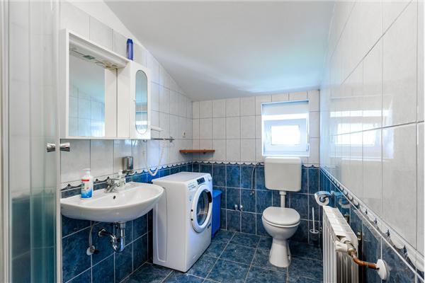 House K1, for 14 persons