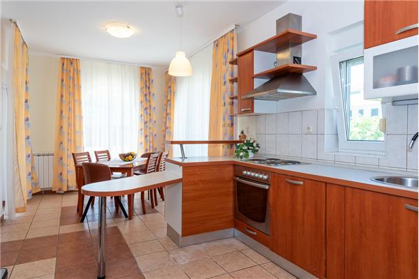 House K1, for 14 persons