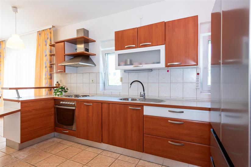 House K1, for 14 persons