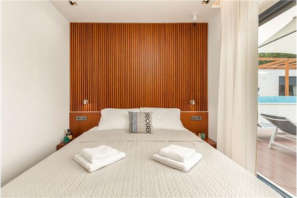 House K1, for 10 persons