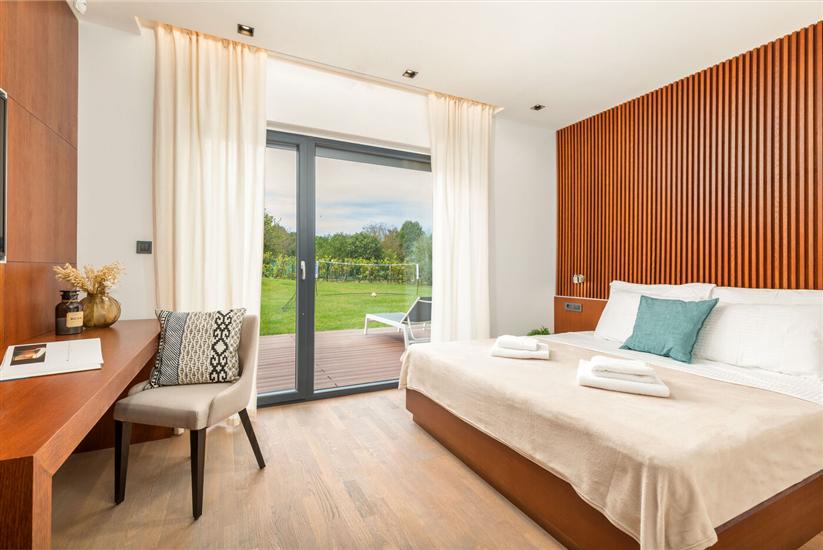 House K1, for 10 persons