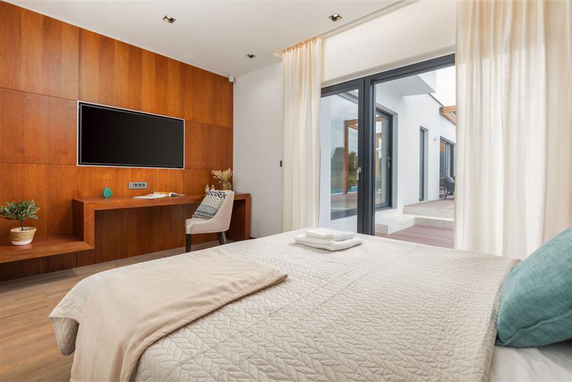 House K1, for 10 persons