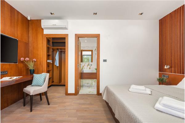 House K1, for 10 persons