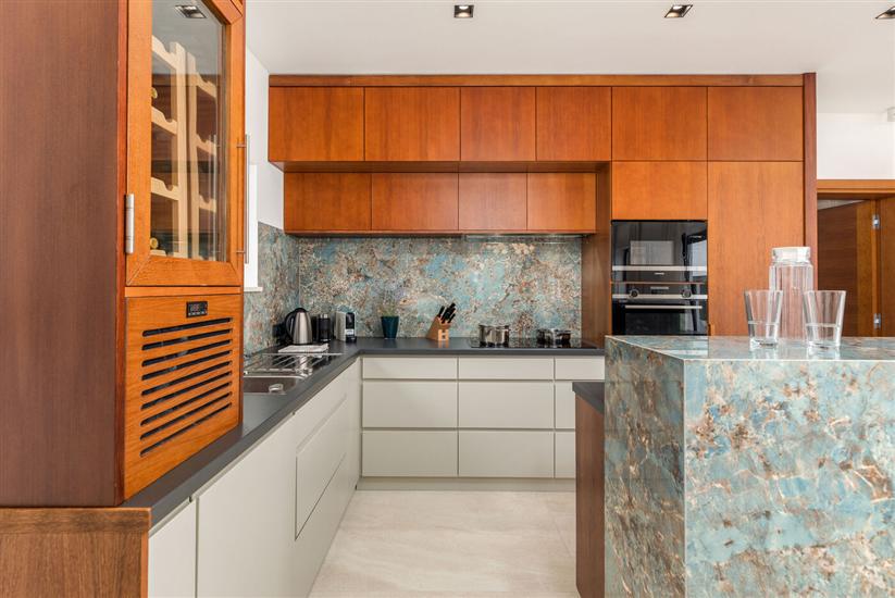 House K1, for 10 persons