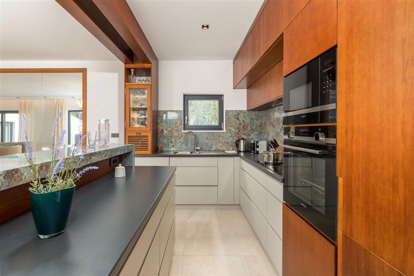 House K1, for 10 persons