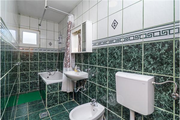 Apartment A1, for 6 persons