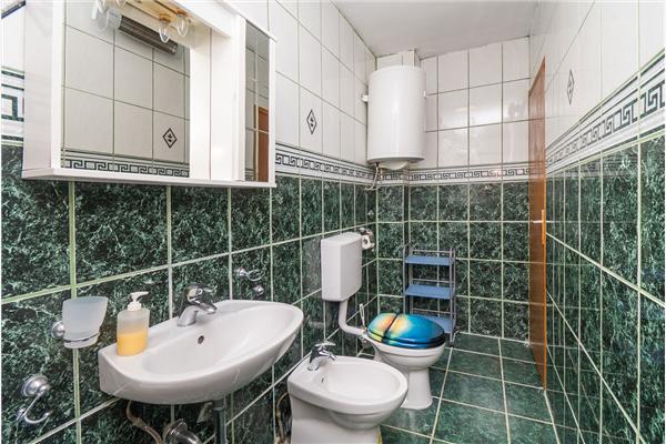 Apartment A1, for 6 persons