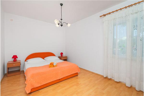 Apartment A1, for 6 persons