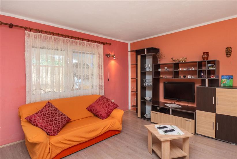 Apartment A1, for 6 persons