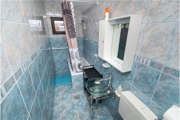 House K1, for 9 persons