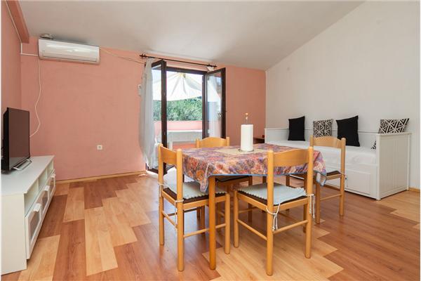 House K1, for 9 persons