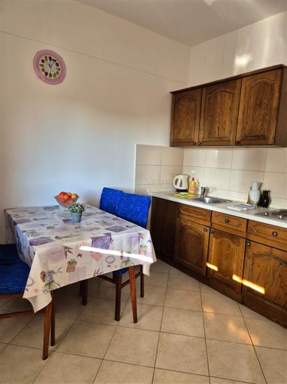 Apartment A2, for 5 persons