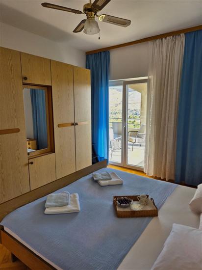 Apartment A2, for 5 persons