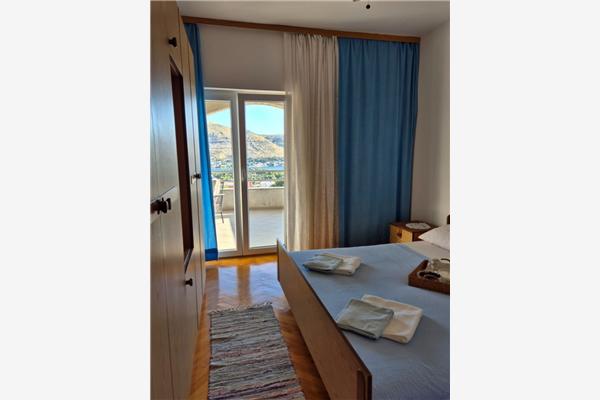 Apartment A2, for 5 persons