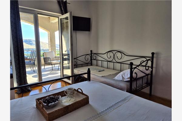 Apartment A2, for 5 persons