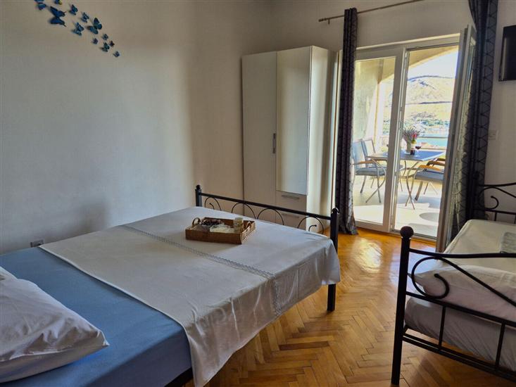 Apartment A2, for 5 persons