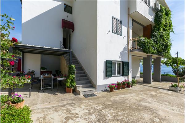 Apartment A4, for 6 persons