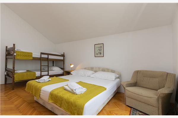 Apartment A1, for 3 persons