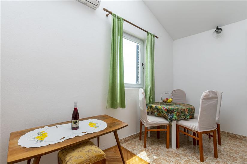 Apartment A1, for 3 persons