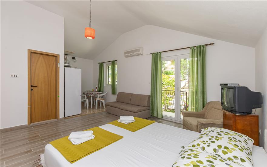 Apartment A2, for 3 persons