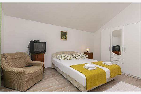 Apartment A2, for 3 persons