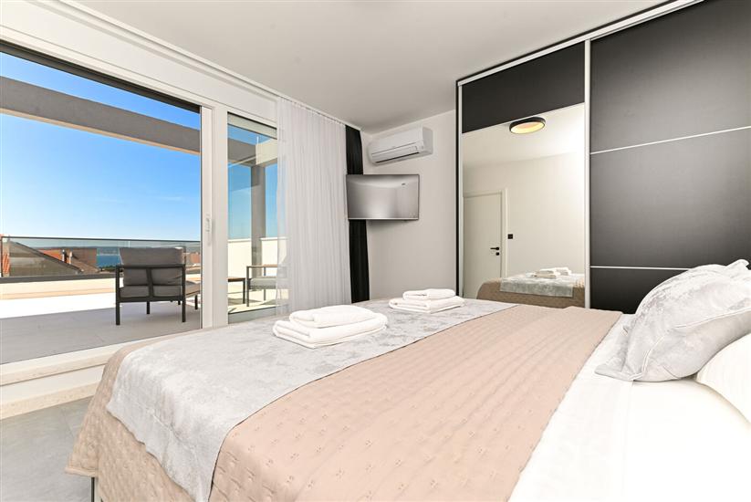 House K1, for 9 persons