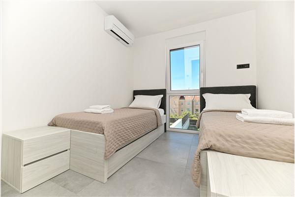 House K1, for 9 persons