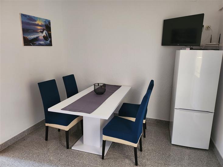 Apartment A2, for 4 persons