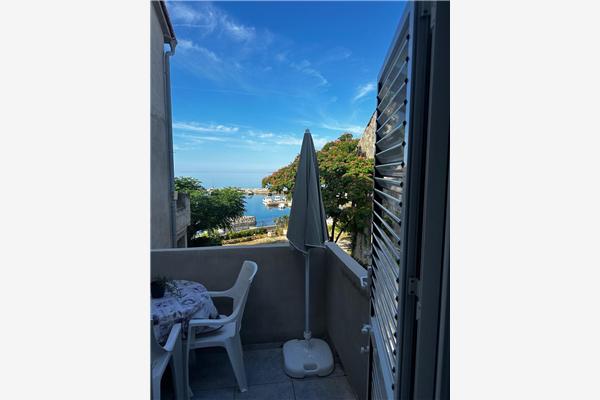 Room S1, for 2 persons