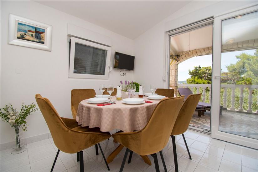 Apartment A1, for 4 persons