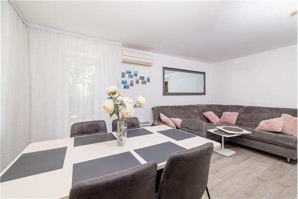 Apartment A1, for 4 persons